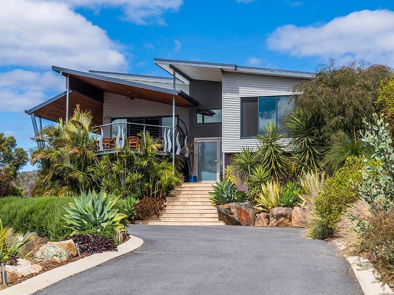 38 Ward Avenue, Greenmount WA 6056