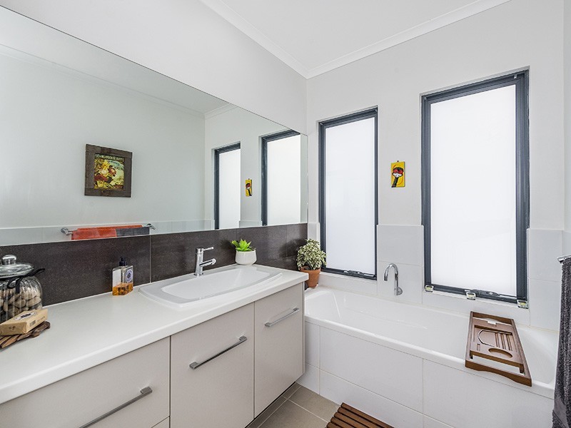 38 Ward Avenue, Greenmount WA 6056