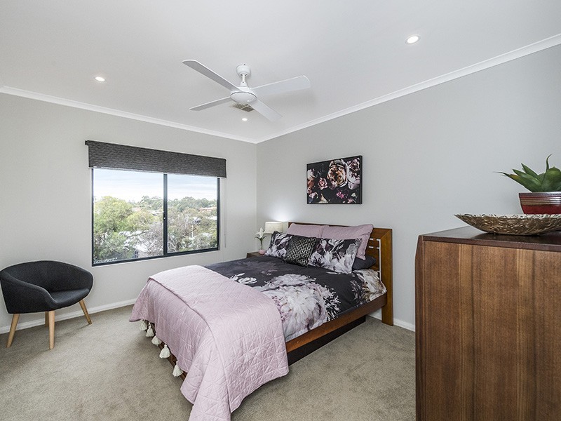 38 Ward Avenue, Greenmount WA 6056