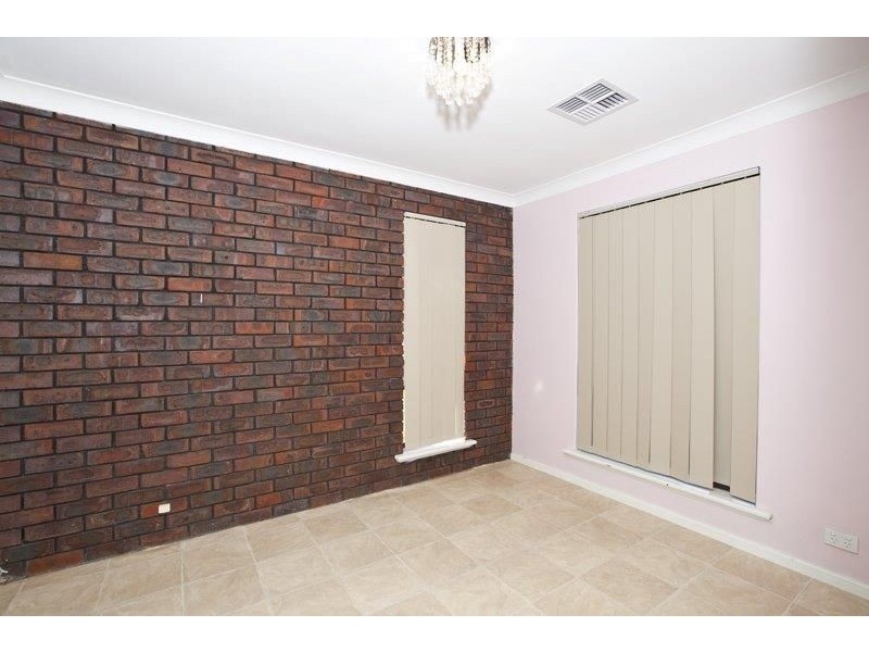 6 Range Court, High Wycombe WA 6057