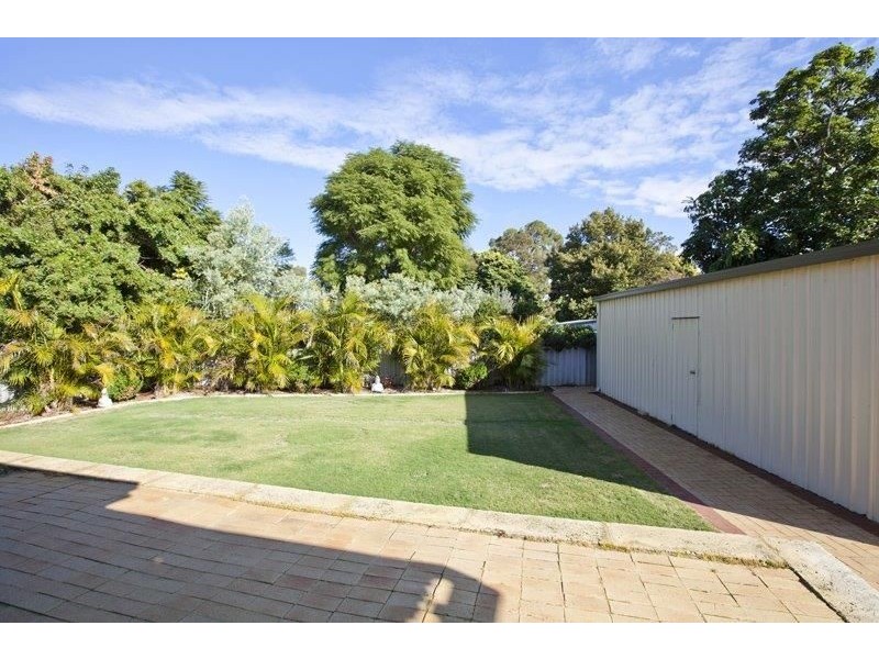 6 Range Court, High Wycombe WA 6057