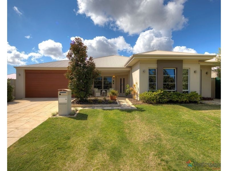 6 Tyler Mews, Forrestfield WA 6058
