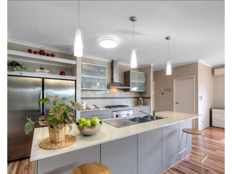 6 Tyler Mews, Forrestfield WA 6058