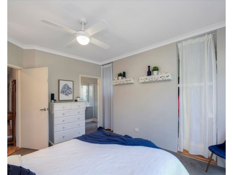 6 Tyler Mews, Forrestfield WA 6058