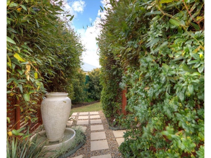 6 Tyler Mews, Forrestfield WA 6058