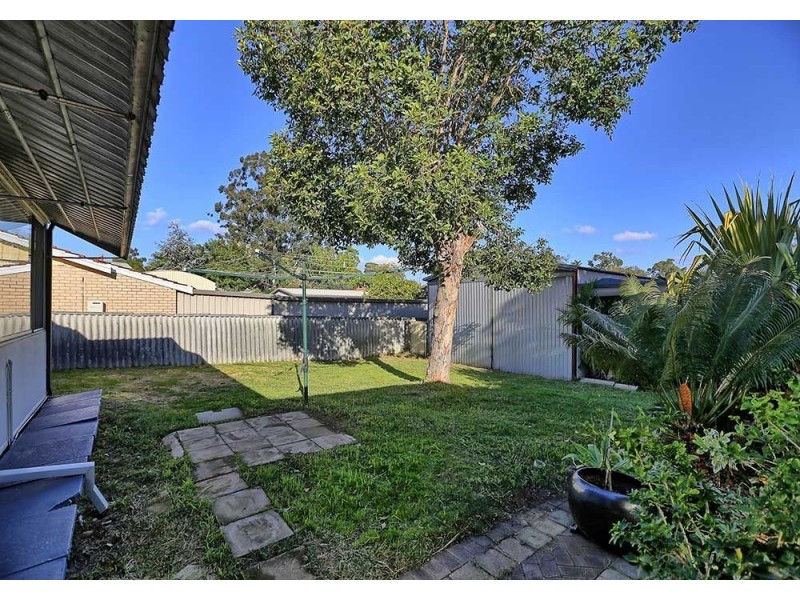 12 Stevens Road, High Wycombe WA 6057