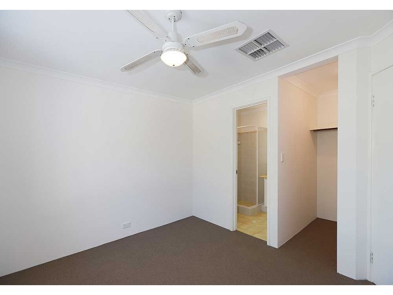 6 Kunzea Close, Maida Vale WA 6057