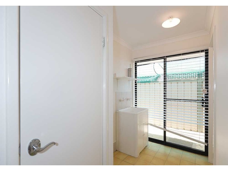 6 Kunzea Close, Maida Vale WA 6057