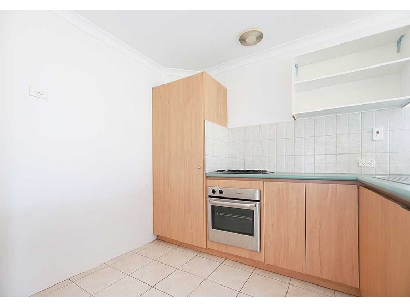 6 Kunzea Close, Maida Vale WA 6057