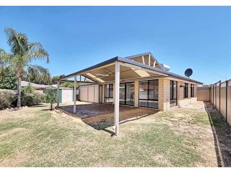 6 Kunzea Close, Maida Vale WA 6057