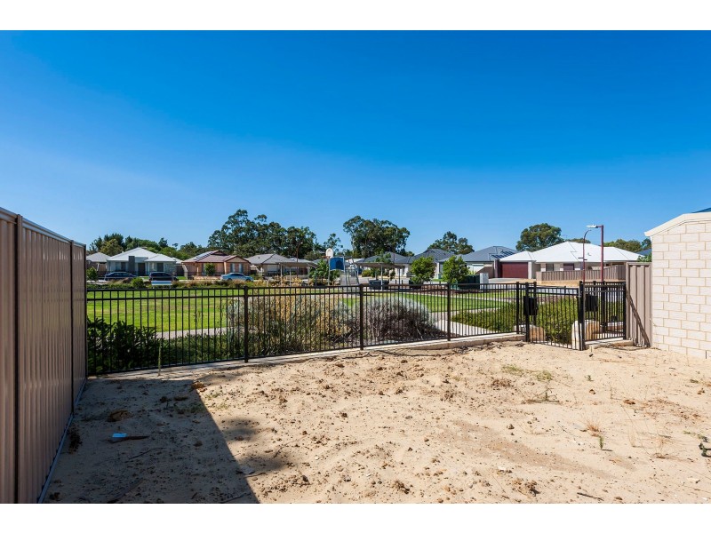 5 Bushmills Road, Beckenham WA 6107