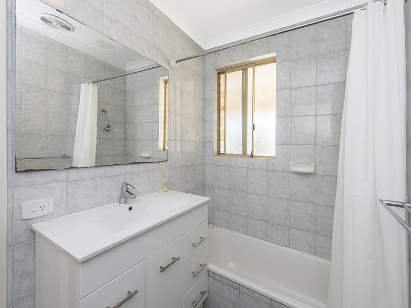 2 Grebe Court High Wycombe, High Wycombe WA 6057