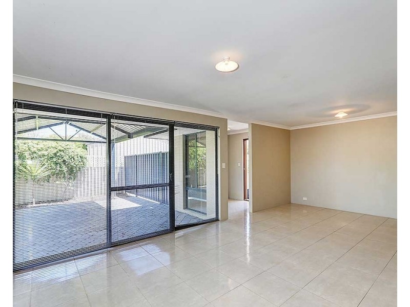 4a Somerset Street, Forrestfield WA 6058