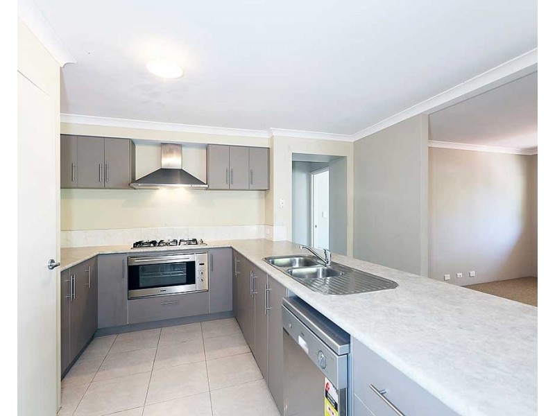 4a Somerset Street, Forrestfield WA 6058