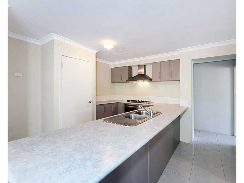 4a Somerset Street, Forrestfield WA 6058