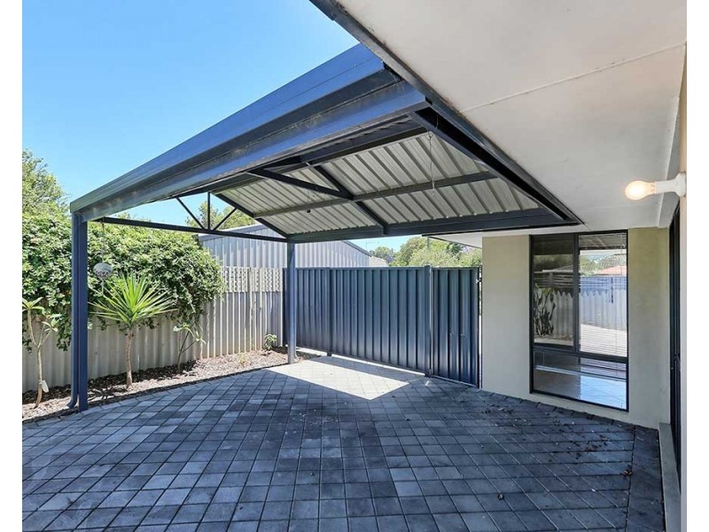 4a Somerset Street, Forrestfield WA 6058