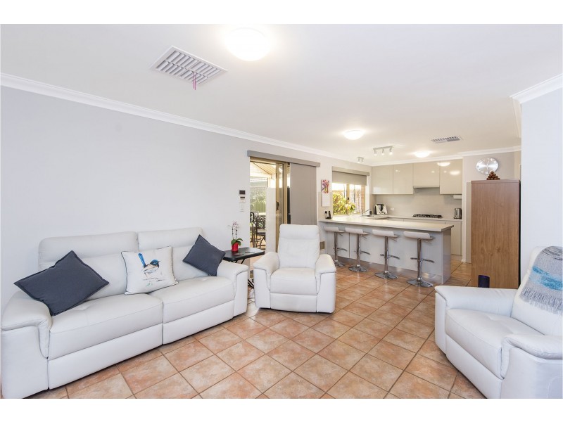 14 Riverview Rise, Wilson WA 6107