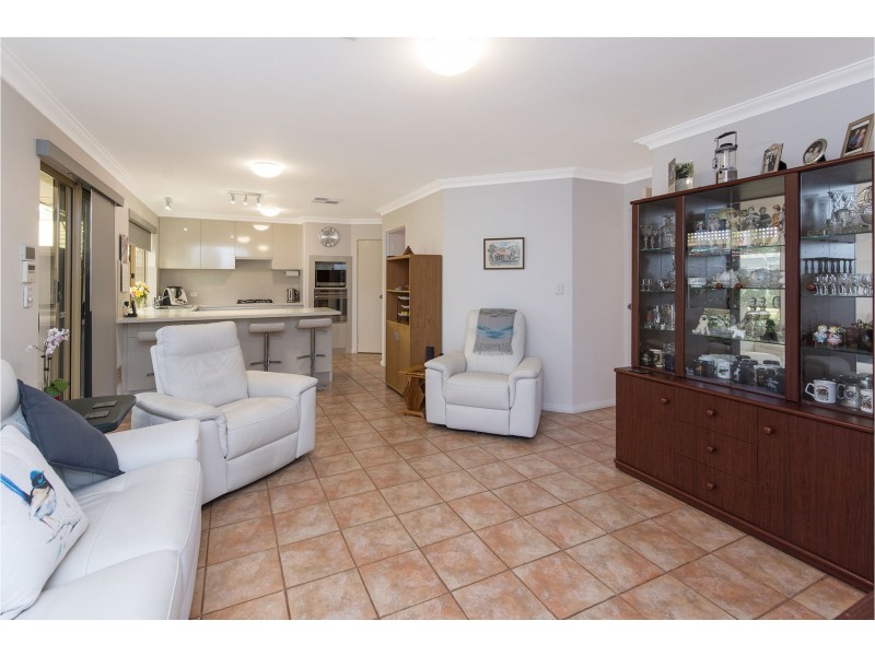 14 Riverview Rise, Wilson WA 6107