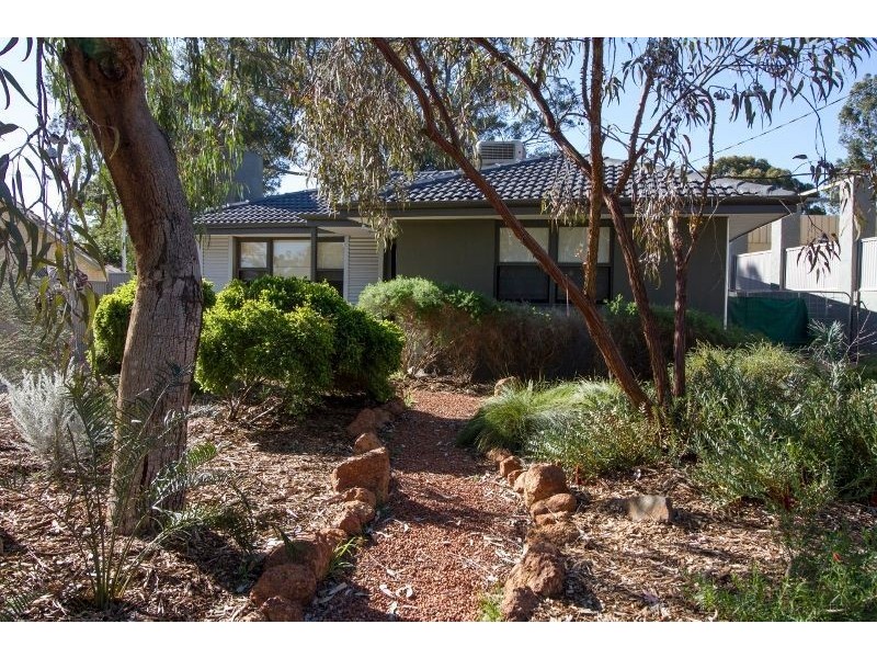 23 Mudalla Way, Koongamia WA 6056