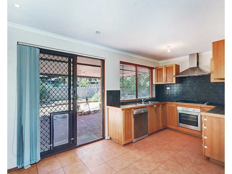 12 Gilmore Place, Forrestfield WA 6058