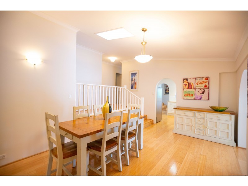 11 Watsonia Road, Gooseberry Hill WA 6076