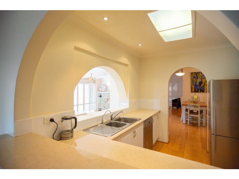 11 Watsonia Road, Gooseberry Hill WA 6076