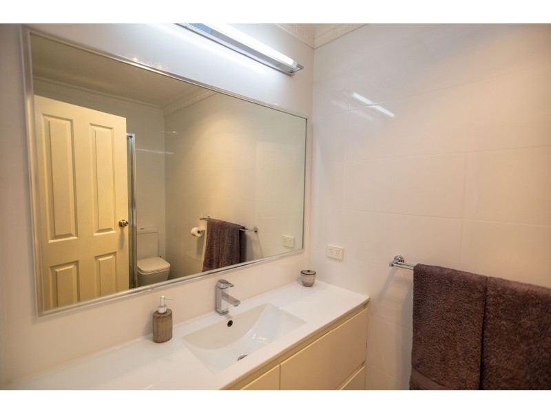 11 Watsonia Road, Gooseberry Hill WA 6076