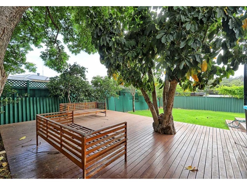 11 Watsonia Road, Gooseberry Hill WA 6076