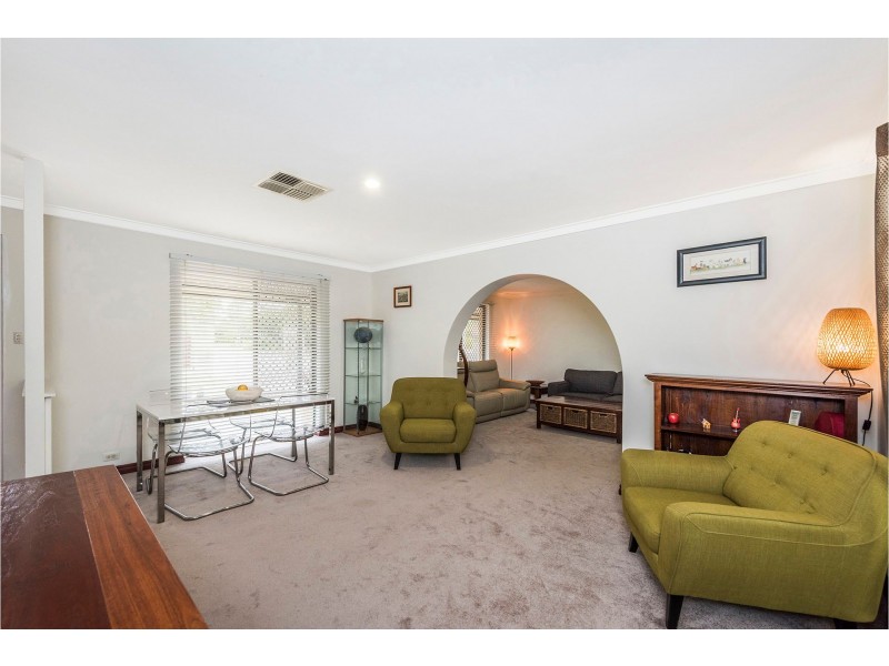 41 Cypress Road, Forrestfield WA 6058