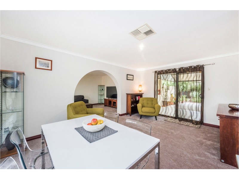 41 Cypress Road, Forrestfield WA 6058