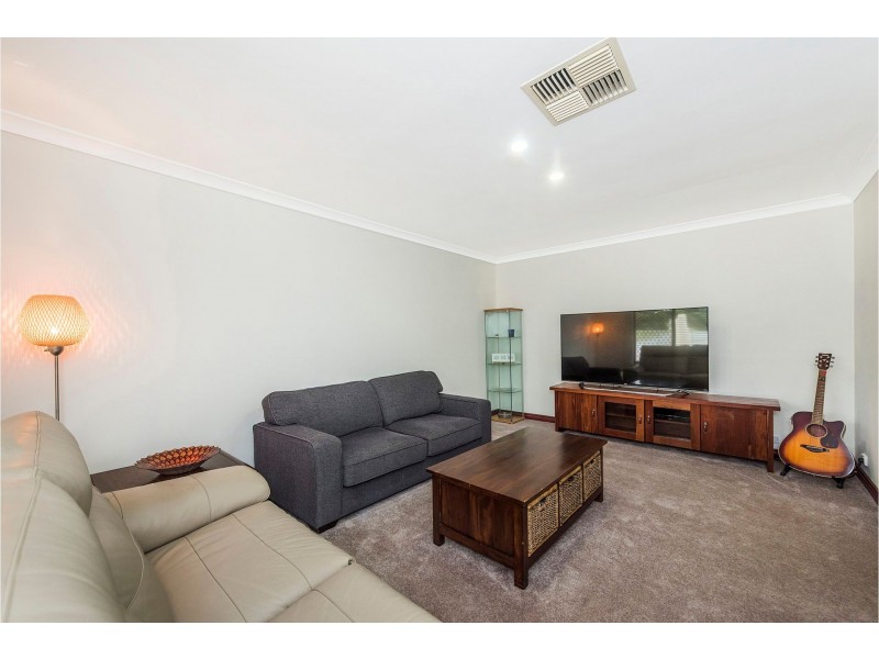 41 Cypress Road, Forrestfield WA 6058