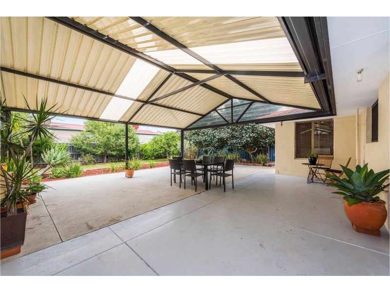 41 Cypress Road, Forrestfield WA 6058