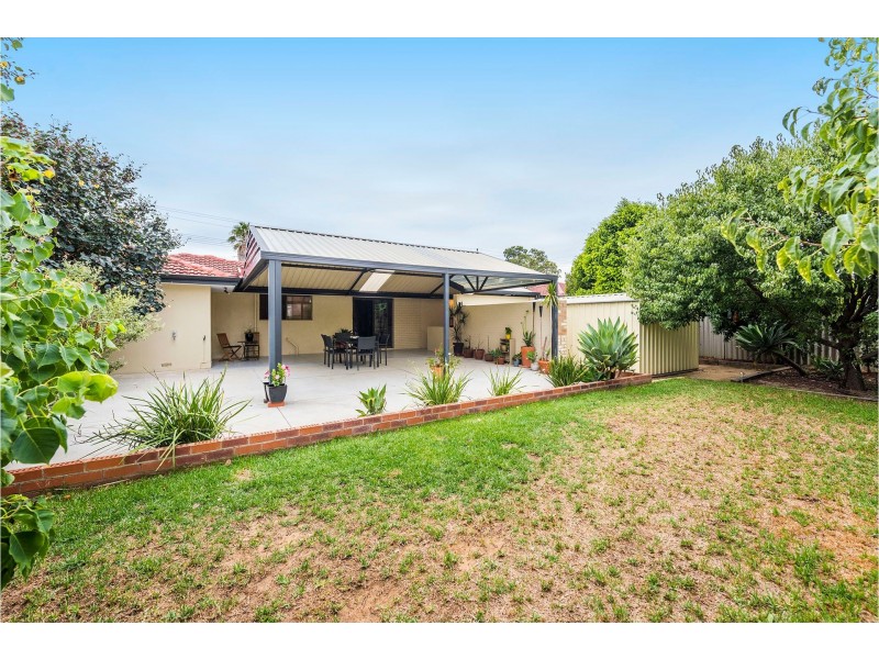 41 Cypress Road, Forrestfield WA 6058
