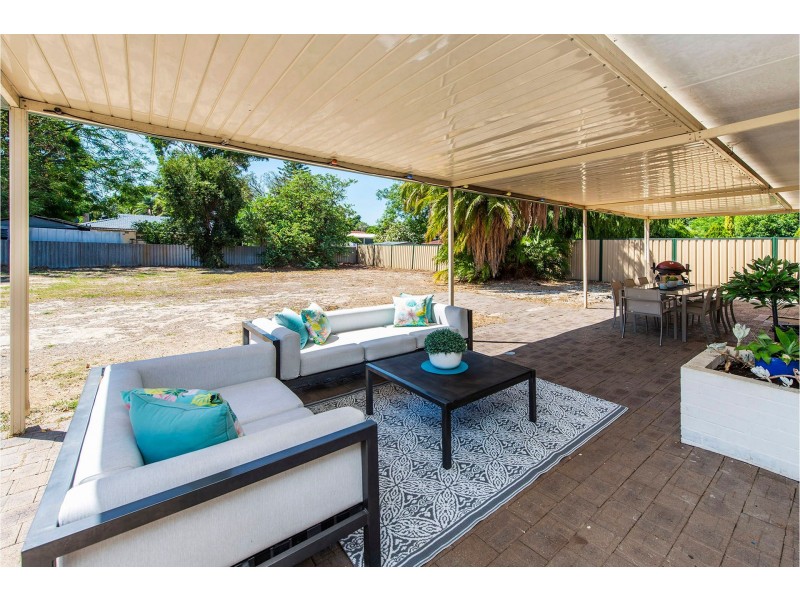 24 Macao Road, High Wycombe WA 6057