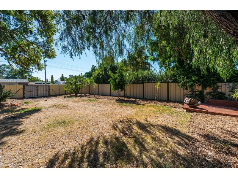 1 Croxdale Crescent, High Wycombe WA 6057