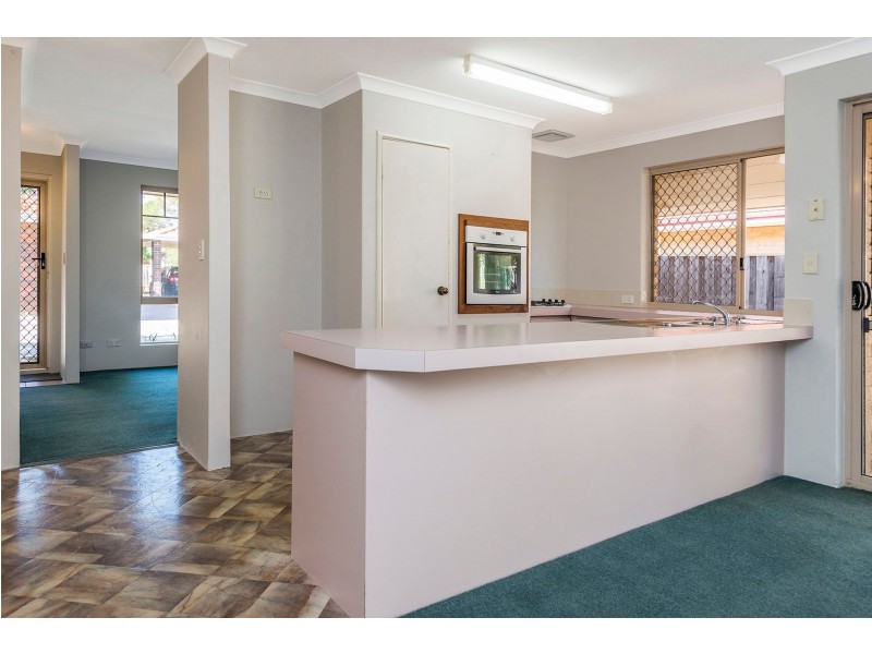 4/28 Wittenoom Road, High Wycombe WA 6057
