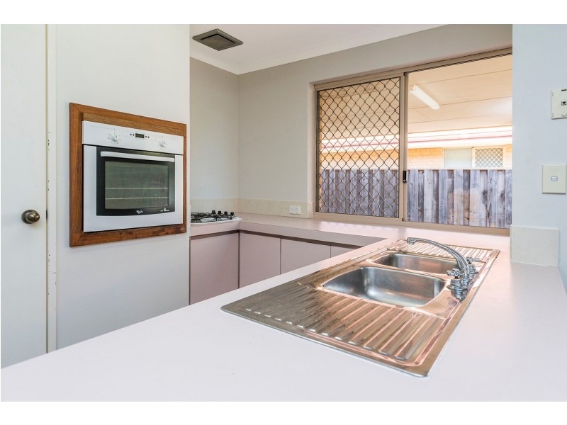 4/28 Wittenoom Road, High Wycombe WA 6057