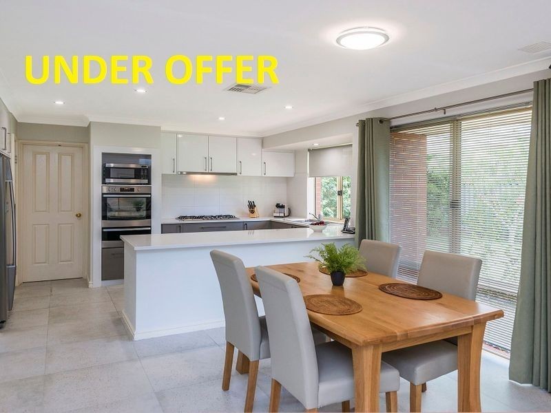 2/11 Edgecumbe Street, Como WA 6152