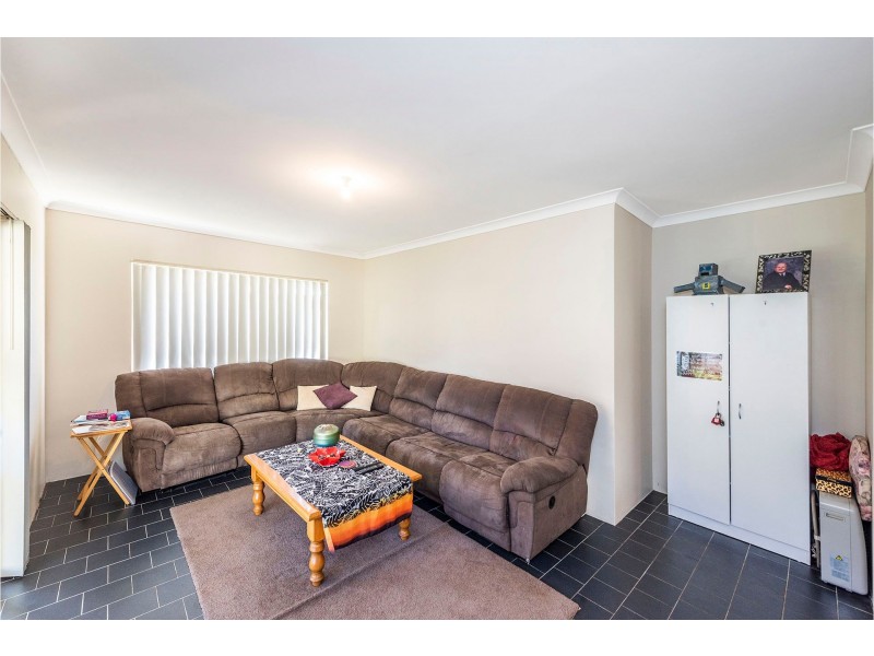 9 Warbler Court, High Wycombe WA 6057