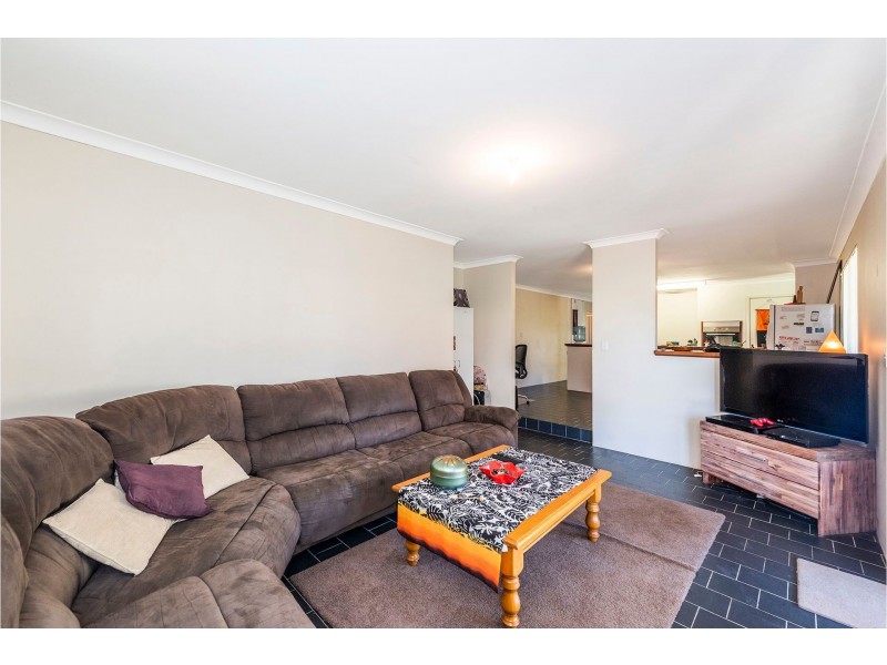 9 Warbler Court, High Wycombe WA 6057
