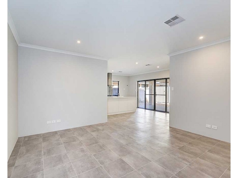 1/23 Tia Avenue, High Wycombe WA 6057