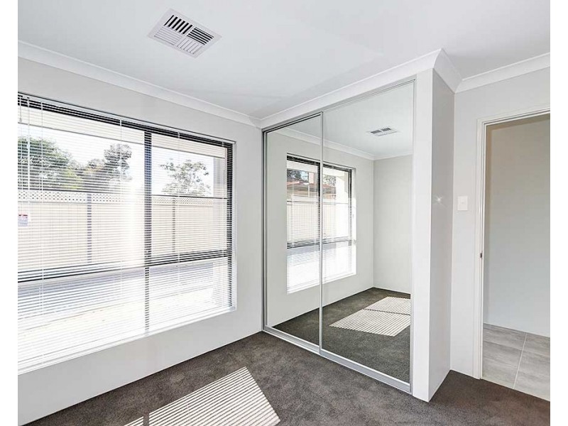 1/23 Tia Avenue, High Wycombe WA 6057