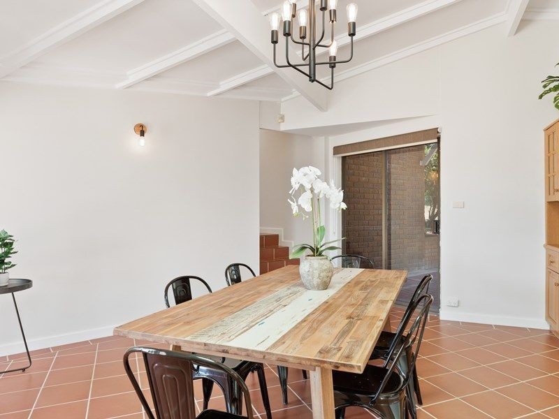 67 Holmes Road, Maida Vale WA 6057