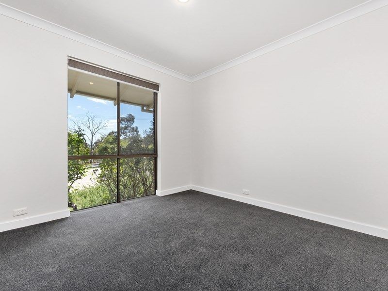 67 Holmes Road, Maida Vale WA 6057