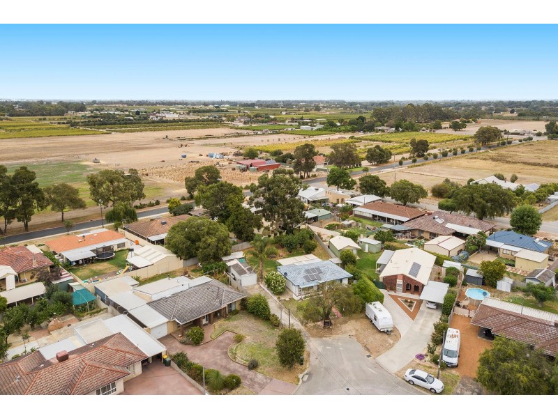 9 Andrews Way, Herne Hill WA 6056