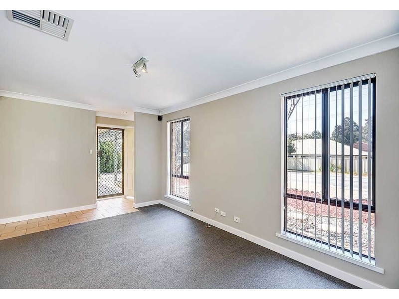 21 Kiandra Way, High Wycombe WA 6057