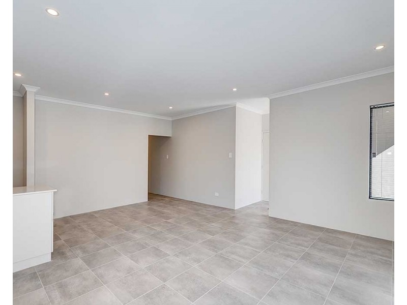 2/23 Tia Avenue, High Wycombe WA 6057