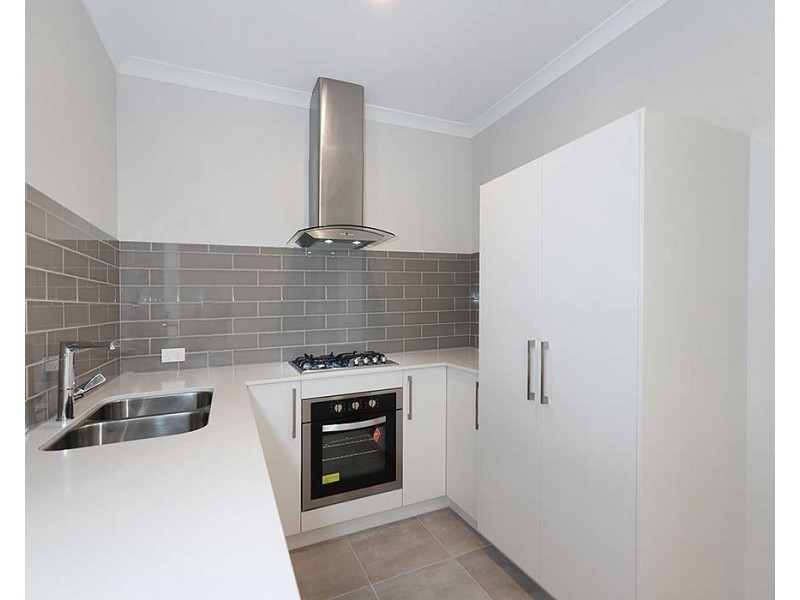 2/23 Tia Avenue, High Wycombe WA 6057