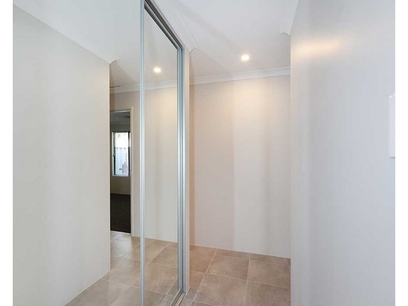 2/23 Tia Avenue, High Wycombe WA 6057