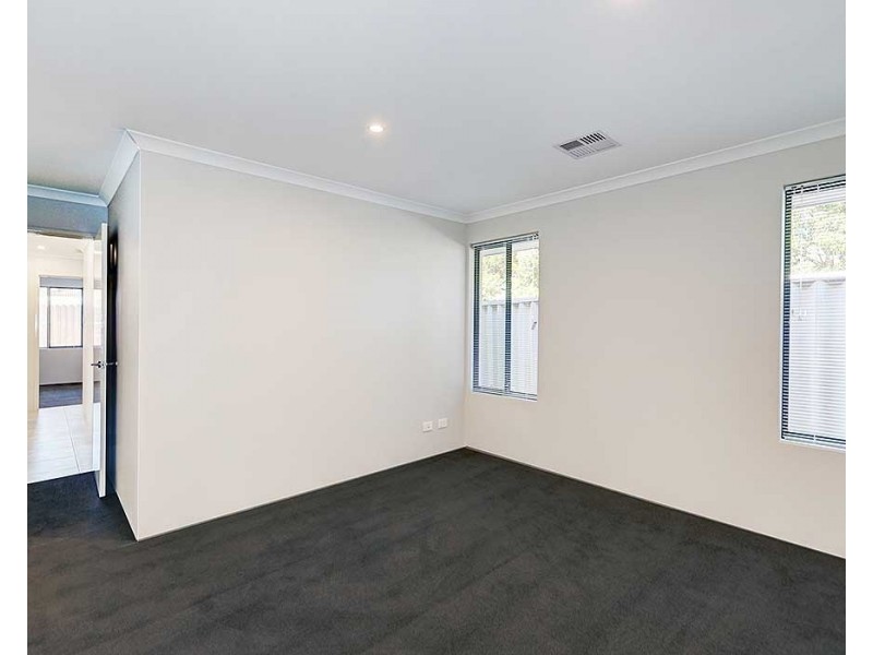 2/23 Tia Avenue, High Wycombe WA 6057